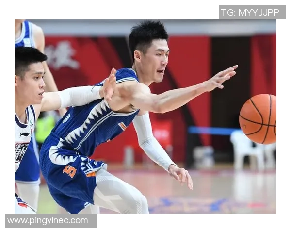 上海篮球队节奏解析:从战术布局到球员配合的深度分析 上海篮球队节奏解析:从战术布局到球员配合的深度分析